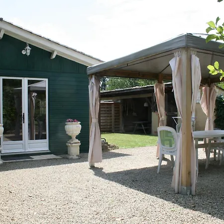 Hébergement de vacances Domaine Des Hirondelles *