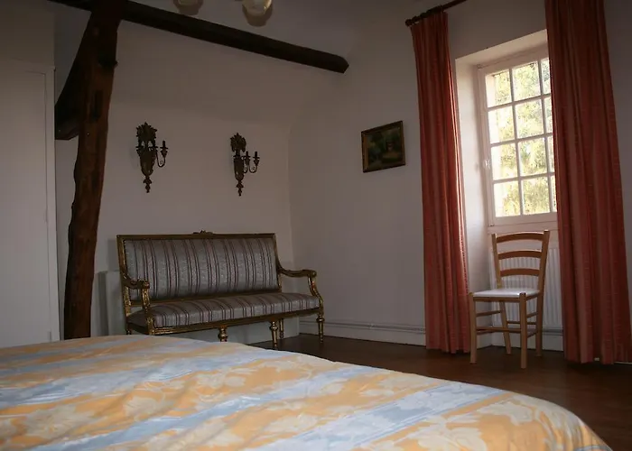Vakantiehuis Domaine Des Hirondelles